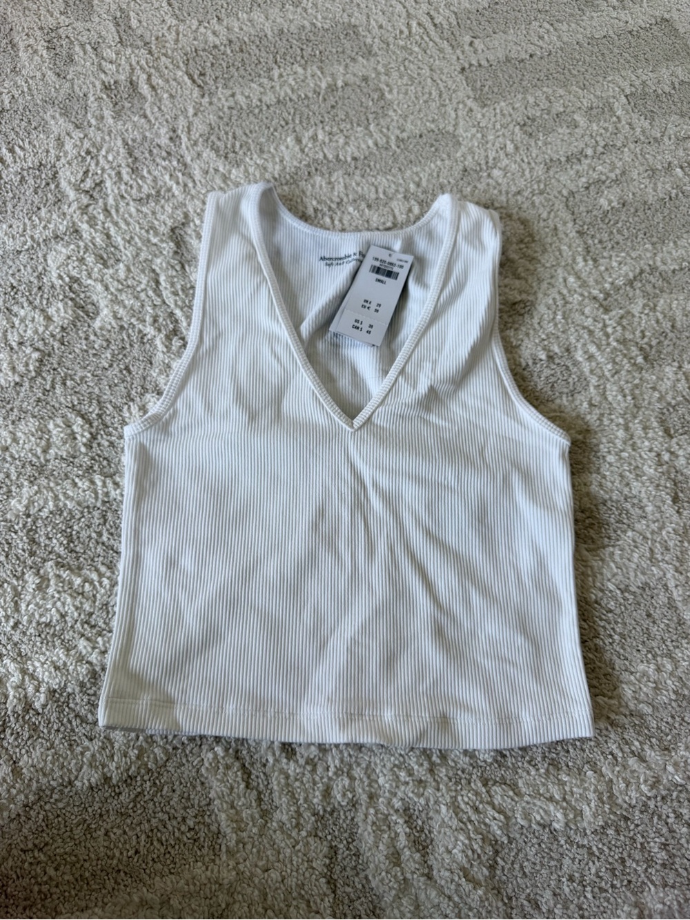 Abercrombie white v tank